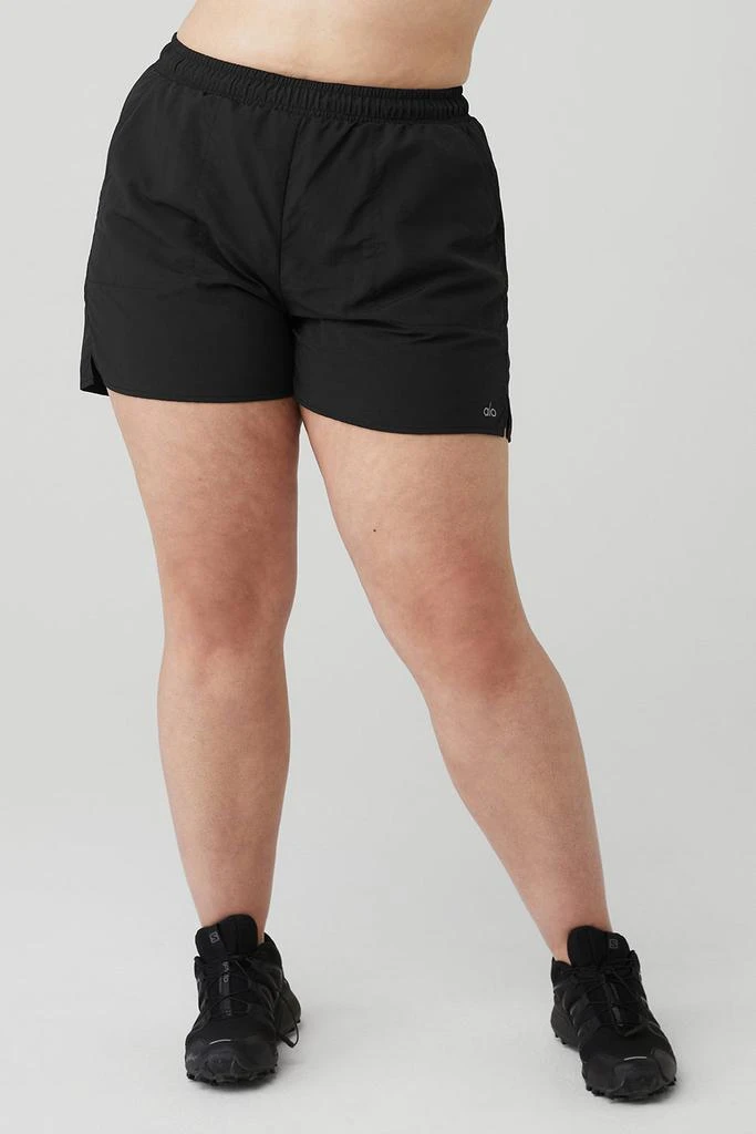 Alo Yoga Alumni Short - Black 5