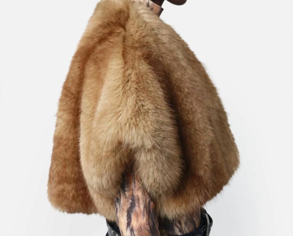 Apparis Apparis - Devin Mink Shrug 3