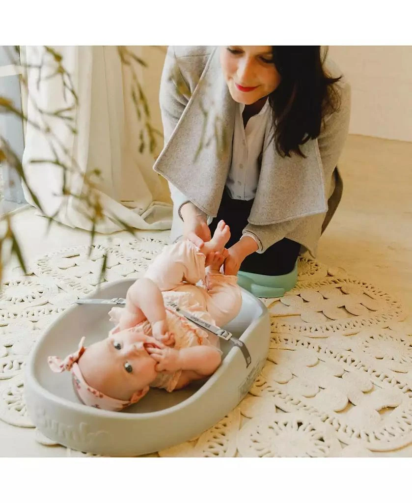 Bumbo Diaper Changing Pad, Ergonomic Baby Changing Mat with Safety Belt, Gray 9