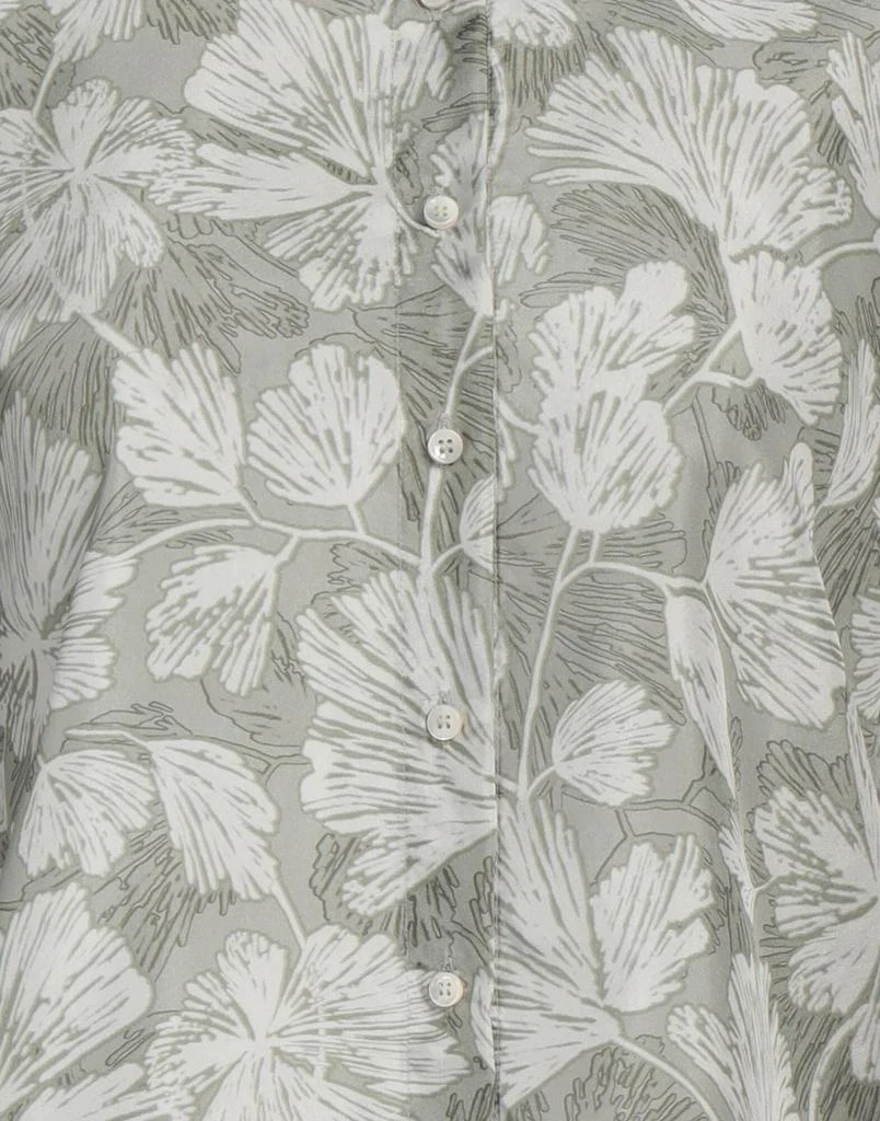 Brunello Cucinelli Floral shirts
blouses 4