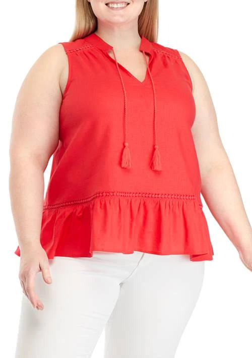 Crown & Ivy™ Plus Size Crochet Peasant Top 1