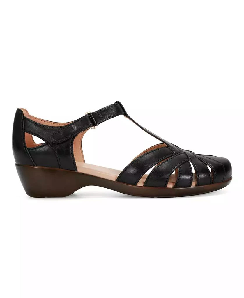 Easy Spirit Women's Darlyn T-Strap Woven Flats 2
