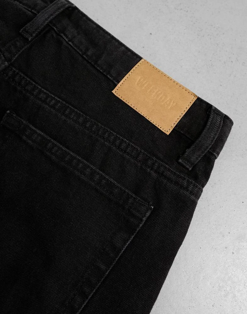 Weekday Weekday Pin mid waist regular fit straight leg jeans in black lux 4