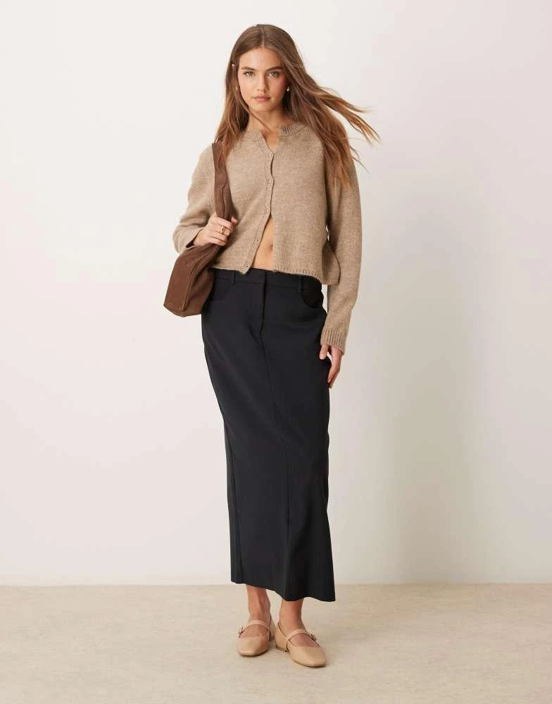 Abercrombie & Fitch Abercrombie & Fitch mid rise tailored maxi skirt in black 1