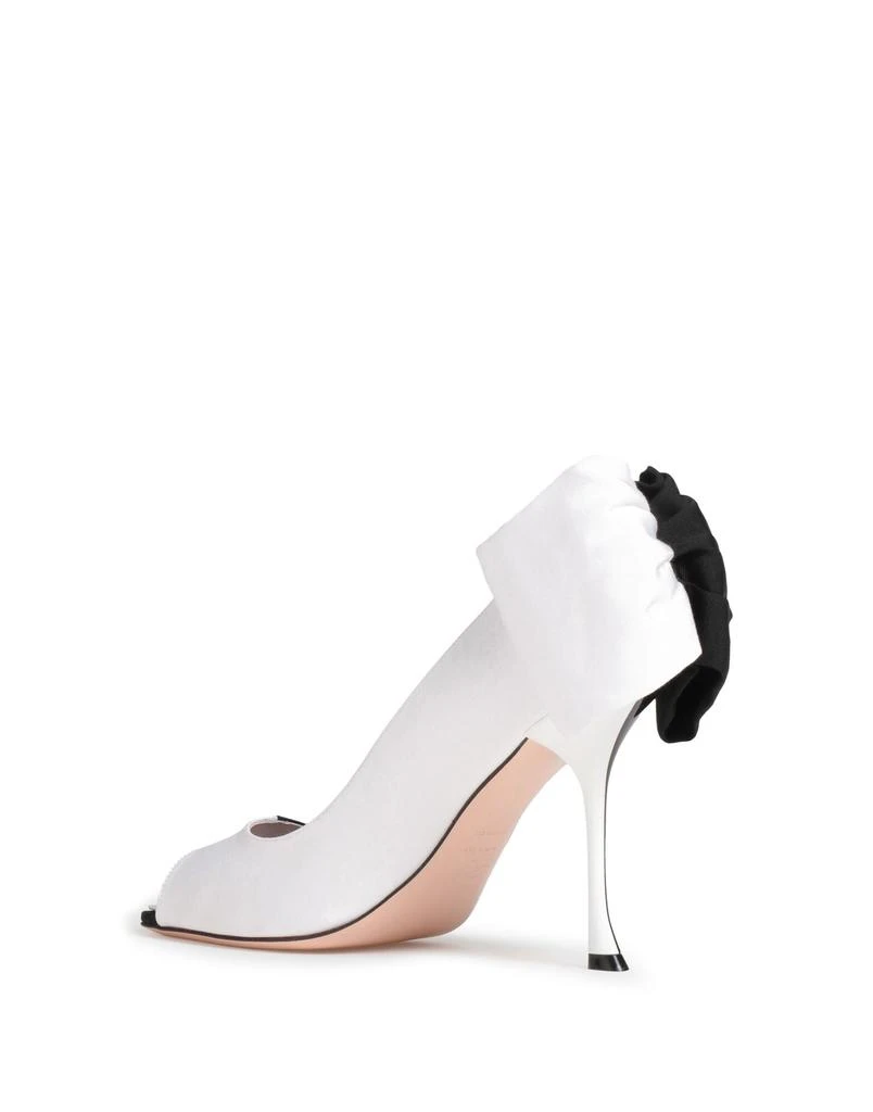 Roger Vivier Pump 3