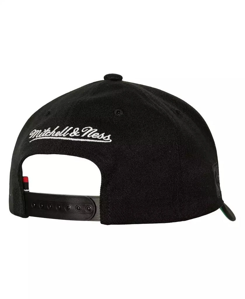 Mitchell & Ness Men's Black New York Knicks SUGA x NBA by Capsule Collection Glitch Stretch Snapback Hat 2