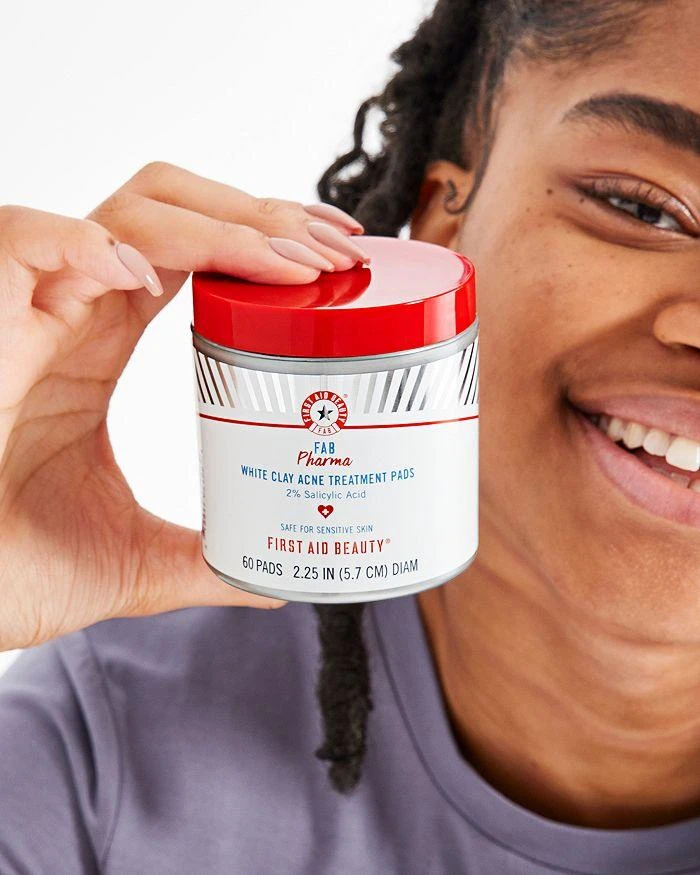 First Aid Beauty FAB Pharma White Clay Acne Treatment Pads 4