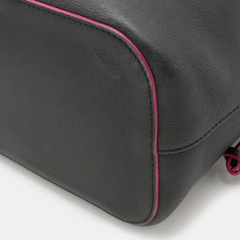 Louis Vuitton Louis Vuitton Noir Leather Lockme Bucket Bag 9