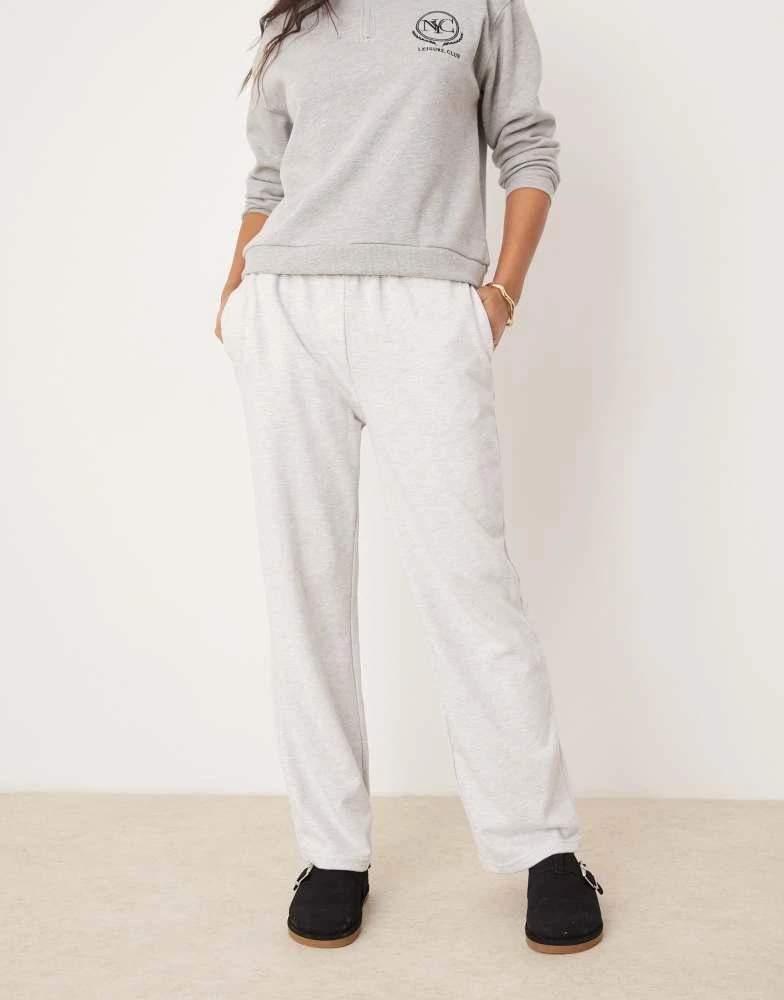 New Look New Look wide leg joggers in grey marl 2