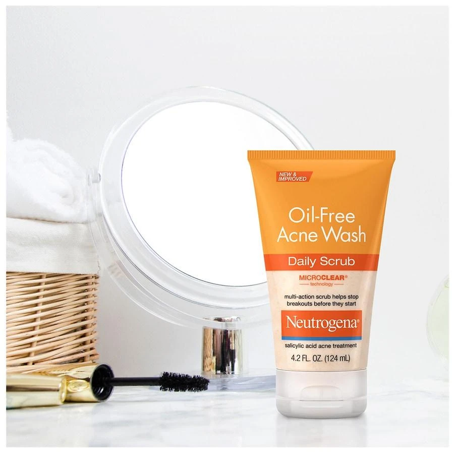 Neutrogena Oil-Free Acne Face Scrub With 2% Salicylic Acid 6