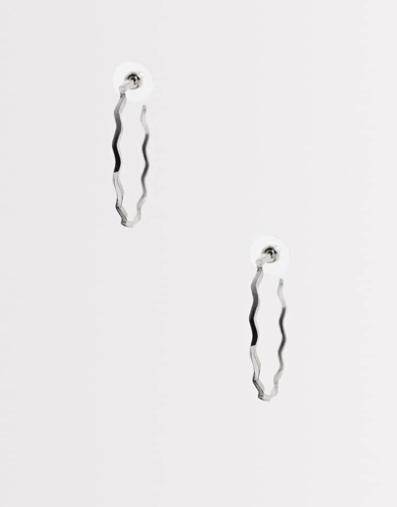DesignB London DesignB London wave hoop earrings in silver