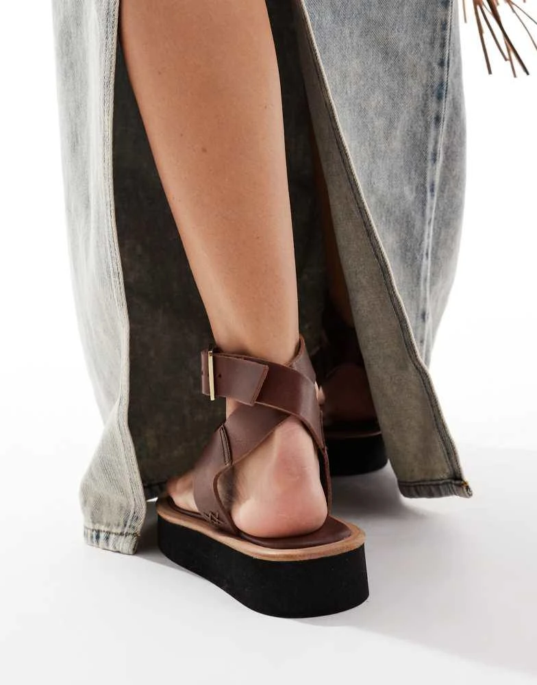 Free People Free People toe-post leather sandals in coconut shell brown 4