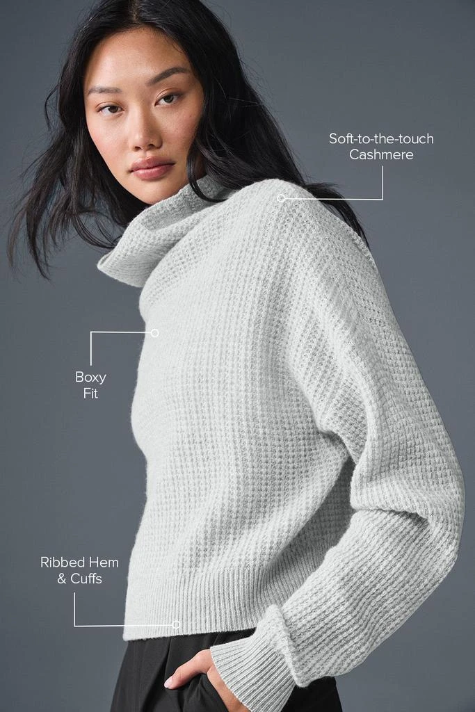 Alo Cashmere Plush Waffle Turtleneck Pullover - Athletic Heather Grey 2