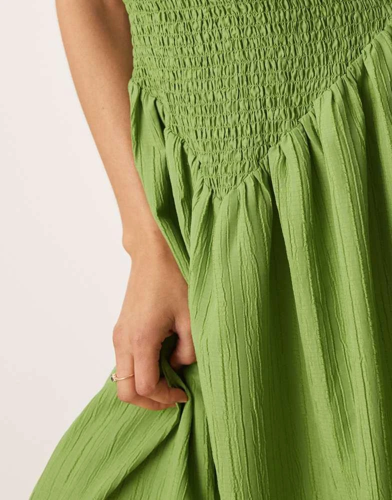 ASOS ASOS DESIGN scoop neck crinkle maxi dress with cross back in green 3