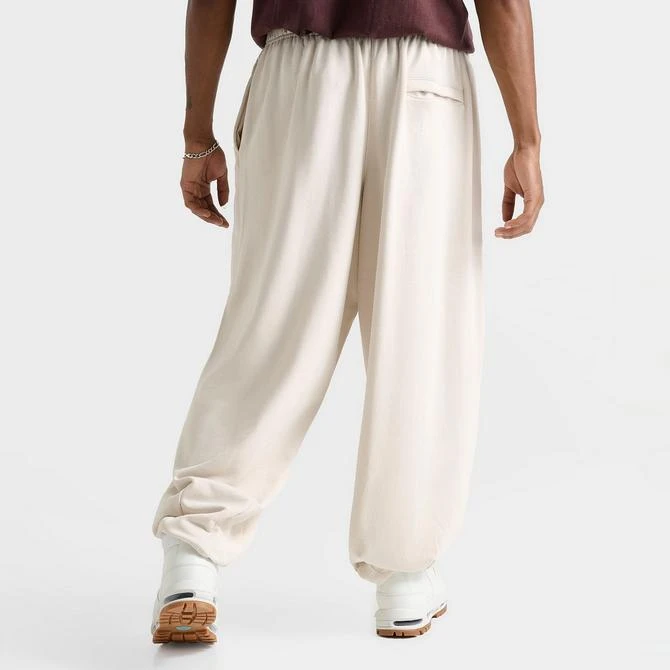 NIKE Men's Nike Club Oversized French Terry Sweatpants 4