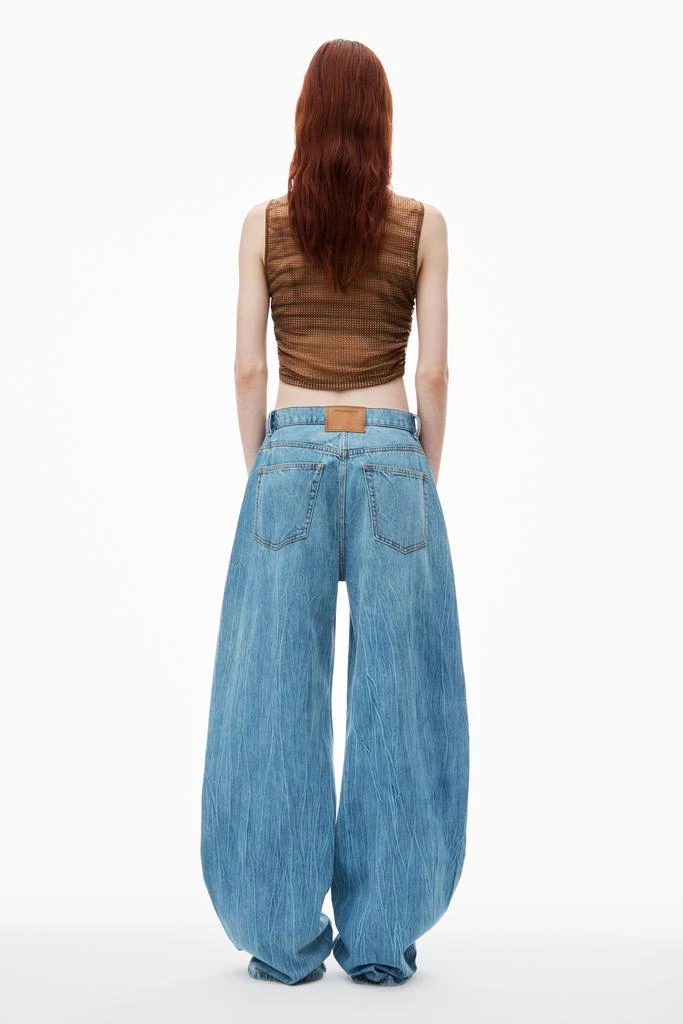 Alexander Wang OVERSIZED ROUNDED LOW RISE JEANS IN CREASE EFFECT 4