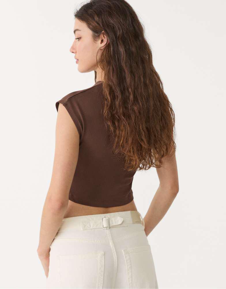 Stradivarius Stradivarius fitted cropped t-shirt in brown
