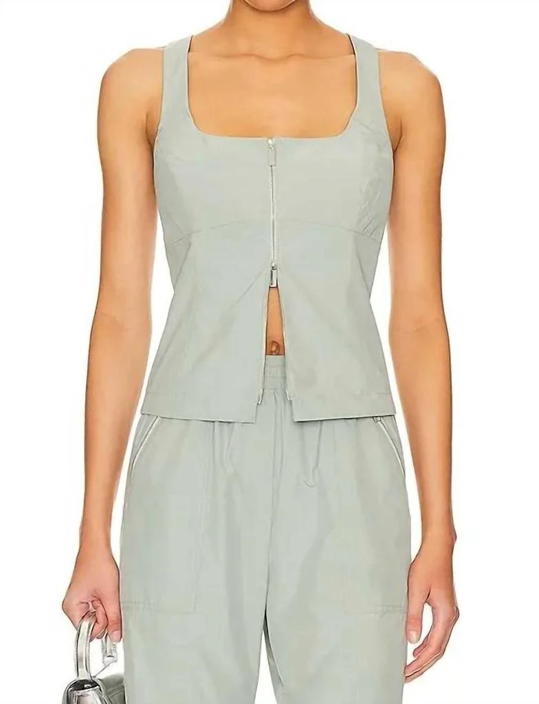 Shop Amanda Uprichard - Violet Top on Sale at BeyondStyle – Get 57% Off Amanda  Uprichard - Violet Top with Limited-Time Flash Deals, Exclusive Discounts,  and Special Offers. Enjoy Unbeatable Savings on, image size:784x1024