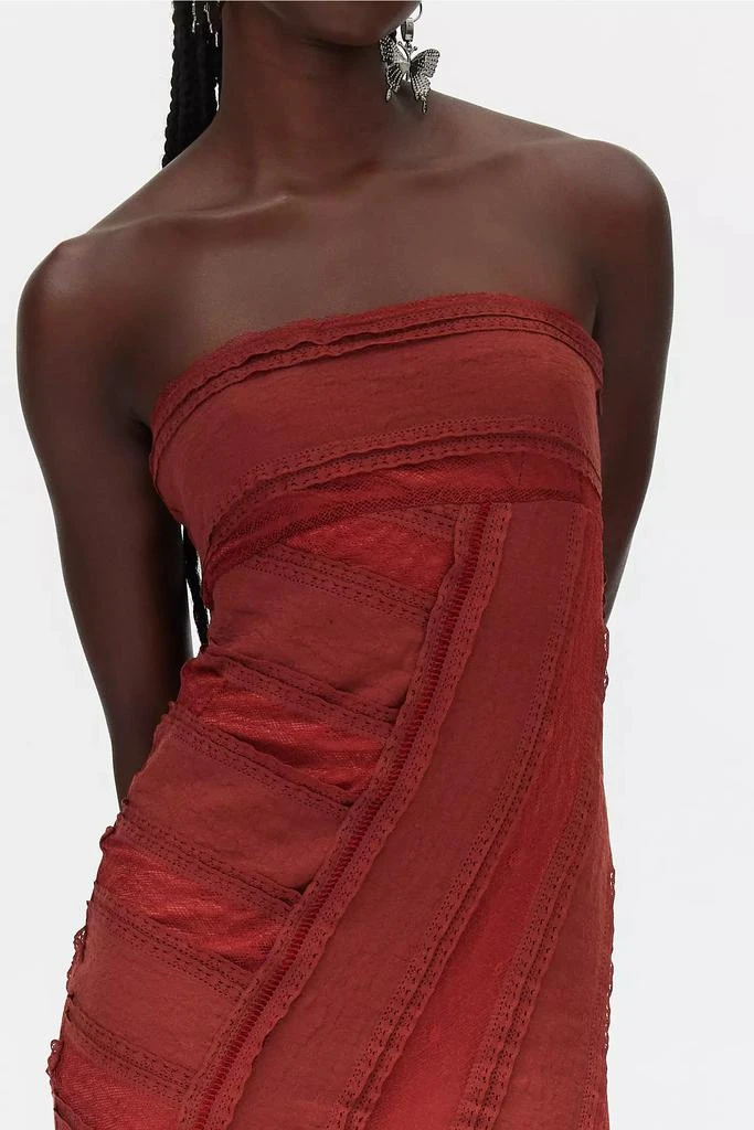 Shop Kimchi Blue Sydney Asymmetric Lace Trim Strapless Midi Dress on Sale  at BeyondStyle  Get 72% Off Kimchi Blue Sydney Asymmetric Lace Trim  Strapless Midi Dress with Limited-Time Flash Deals, Exclusive
