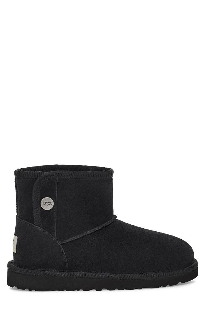 UGG® Jona Boot 3