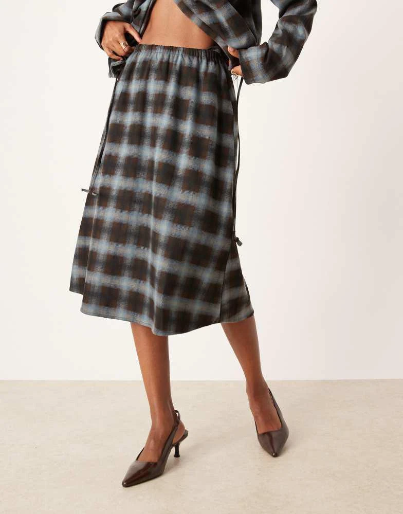 Motel Motel Taka co-ord midiaxi skirt in blue brown check 3