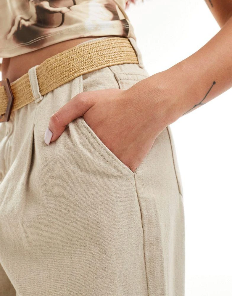 Urban Revivo Urban Revivo relaxed wide leg trousers in beige 4