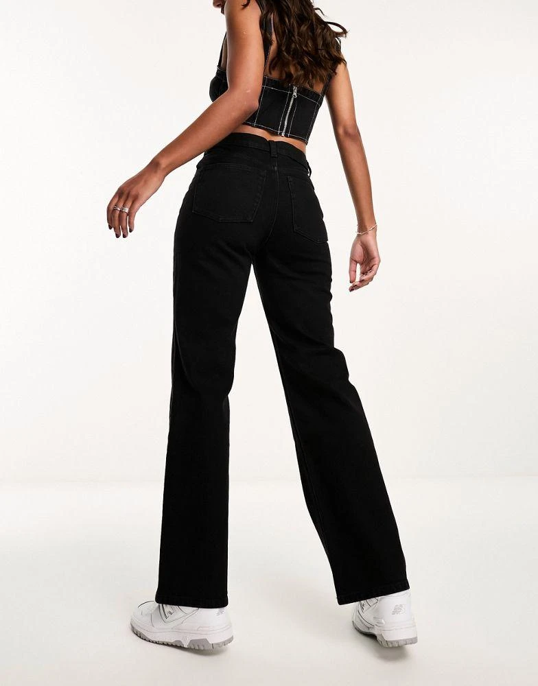 ASOS ASOS DESIGN comfort stretch straight leg jean in black 2