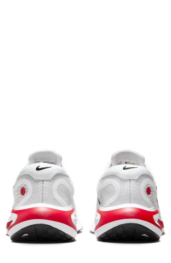 NIKE Journey Road Runner Sneaker
