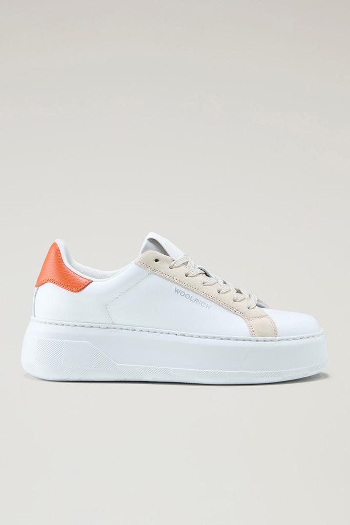 WO-FOOTWEAR Chunky Court Sneakers in Leather with Contrasting Trim - Women - Blue