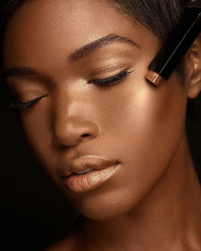 HOURGLASS Vanish™ Flash Highlighting Stick 6