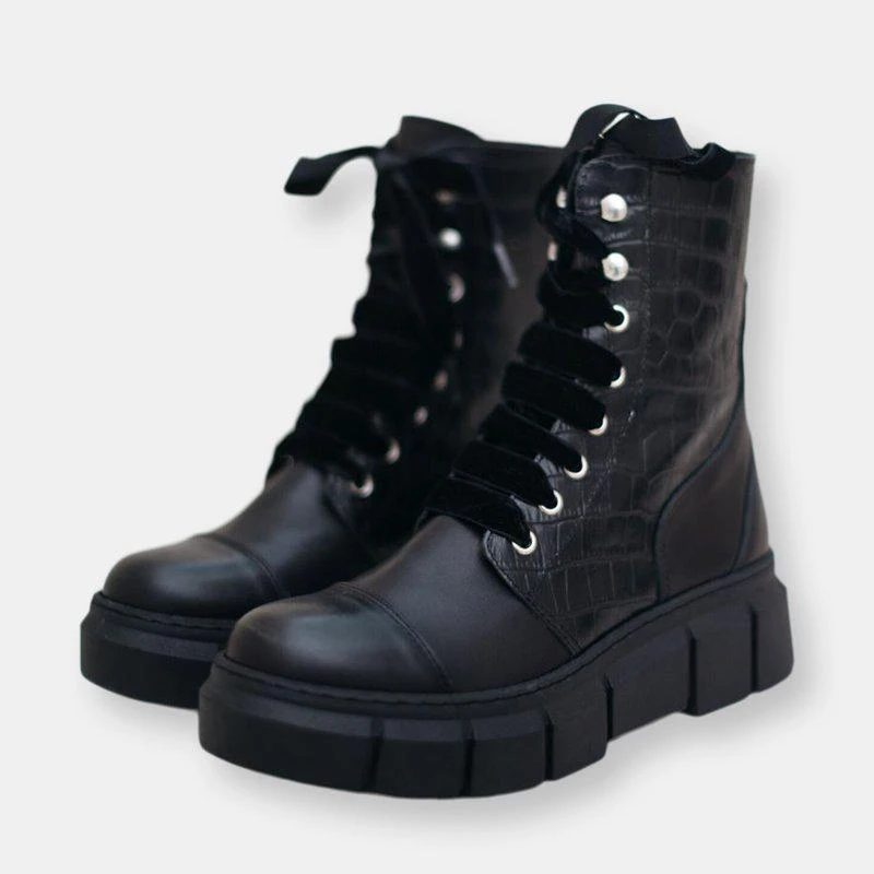 ALOHAS Can Can Boots 1