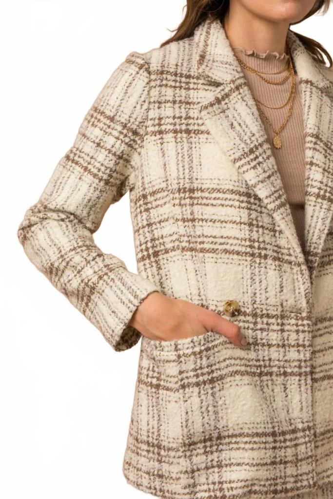 GILLI Boucle Plaid Blazer In Beige 5
