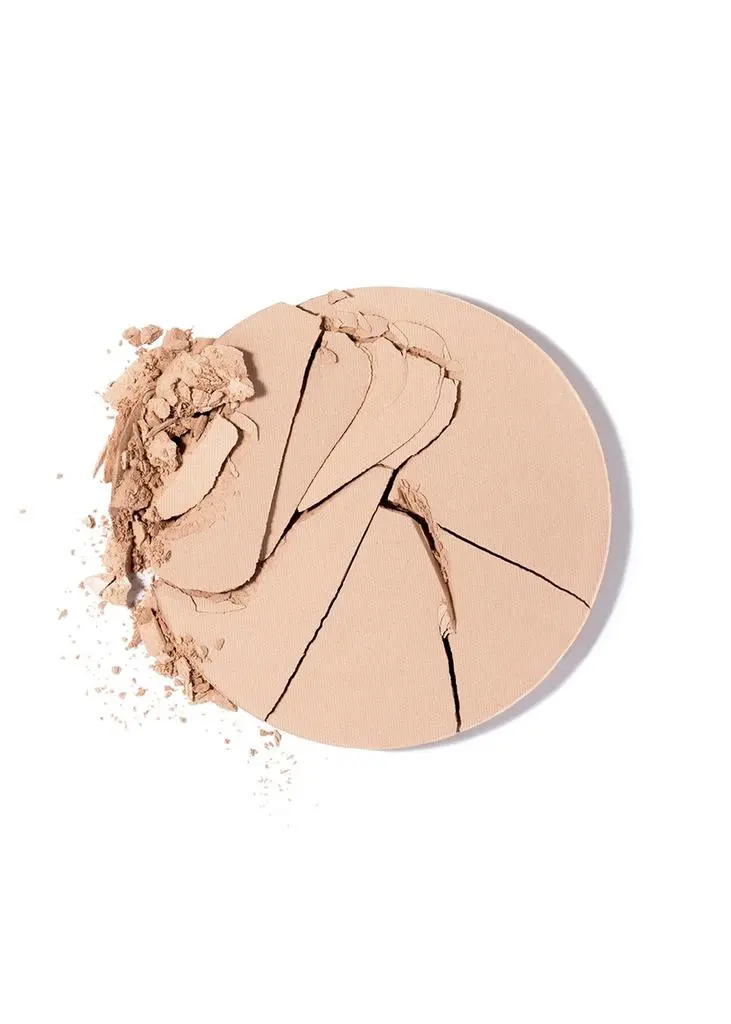Chantecaille Compact Makeup Foundation 2