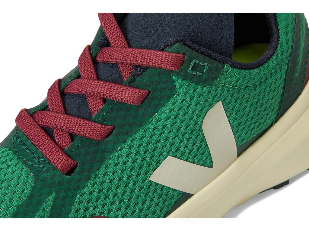 Veja Small Canary Light Alveomesh (Little Kid/Big Kid) 6