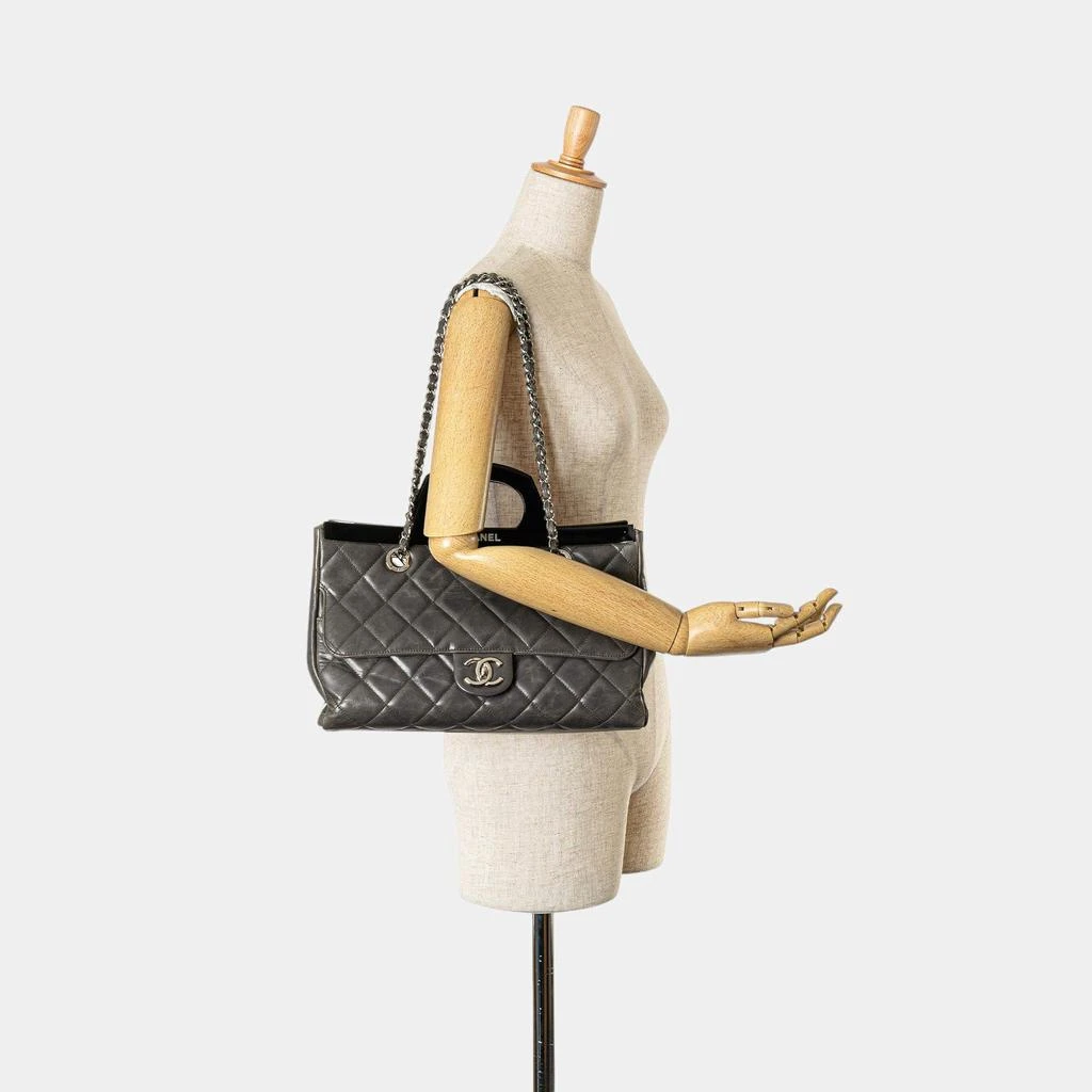 Chanel Chanel Small Glazed Calfskin CC Delivery Tote 3