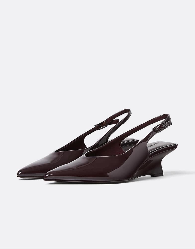 Stradivarius Stradivarius High-heel wedge shoes in burgundy