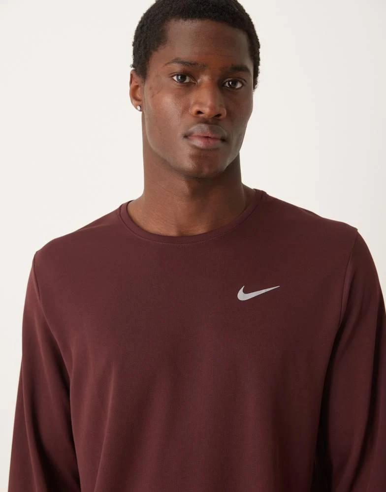 NIKE Nike Running Miler Dri-FIT long sleeve t-shirt in burgundy 2