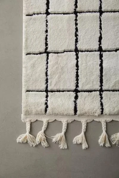 Urban Outfitters Tuno Grid Hilo Tufted Rug 4