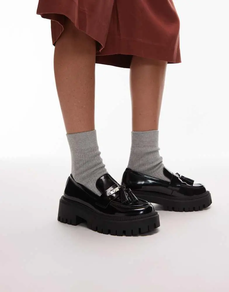 Topshop Cameron tassel loafer with cleated sole in black – On Sale 
