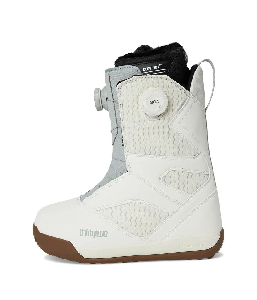 Thirty Two Stw Double Boa W
S 
24 4