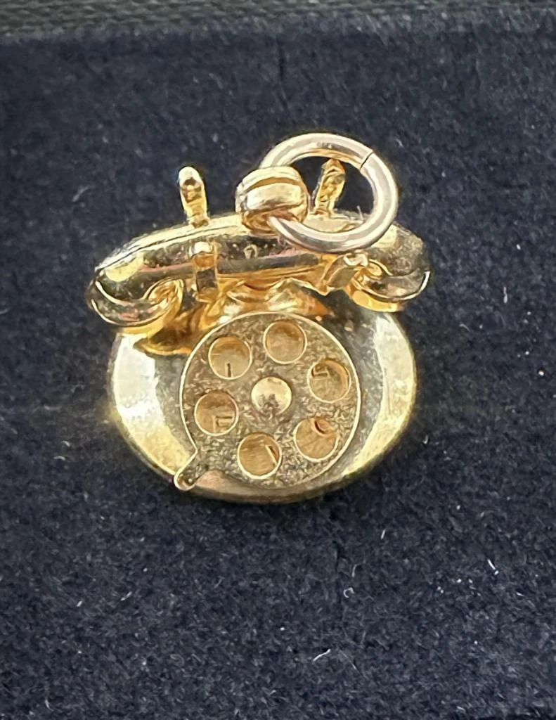 Azi Rasson Azi Rasson - Women
s Vintage Rotary Phone Medium Charm