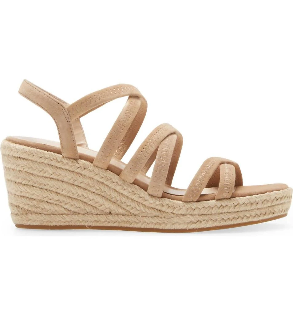 Pelle Moda Kortez Wedge In Latte 1
