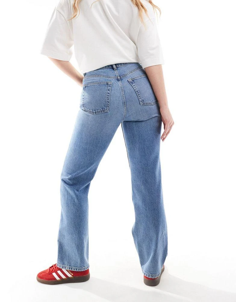Topshop Topshop Hourglass Kort high rise straight jean in mid blue 5