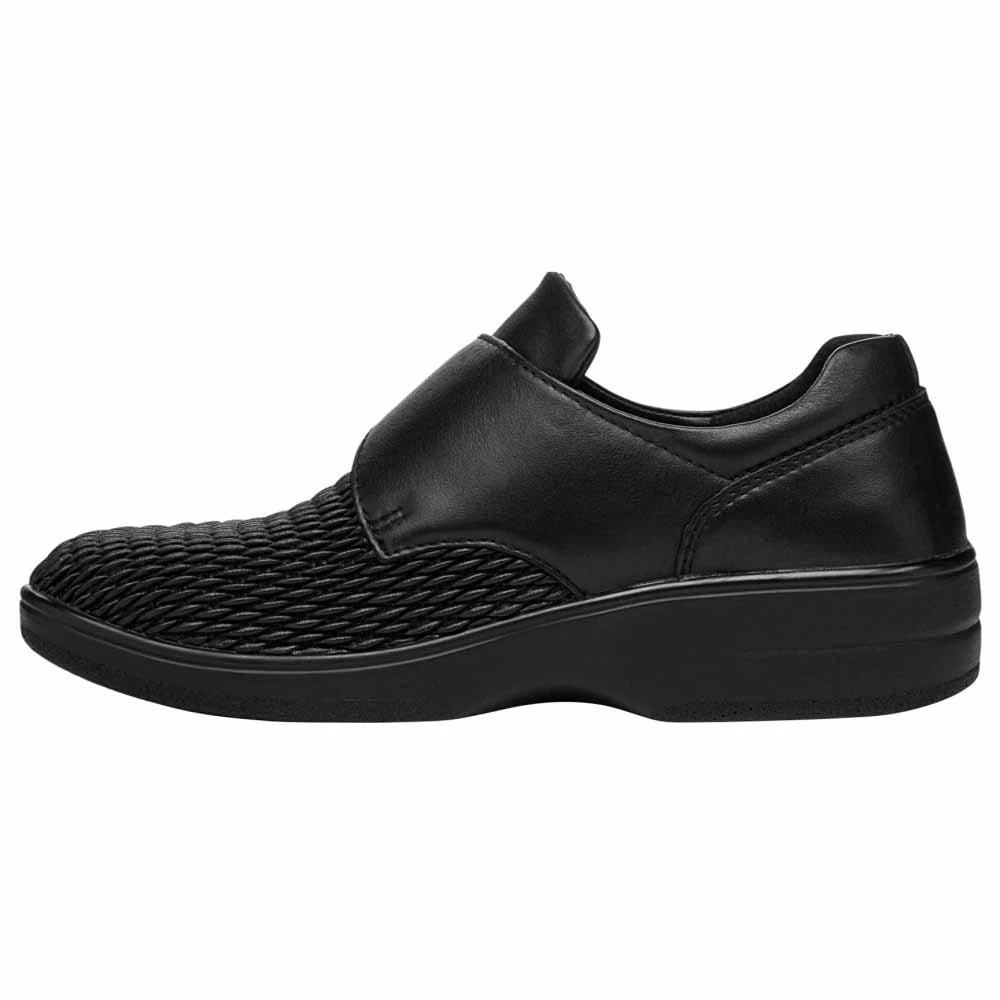 Propet Olivia Slip On Flats 4