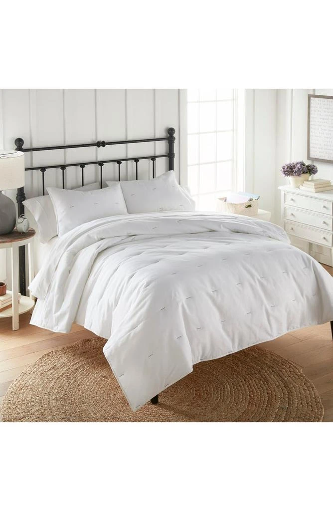 Heirloomed Collection Stitched Solid Quilt & Sham Set 5