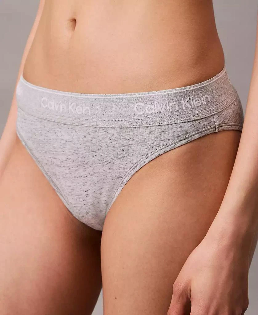 Calvin Klein Women's Icon Cotton Stretch Tanga Underwear QF8333 1