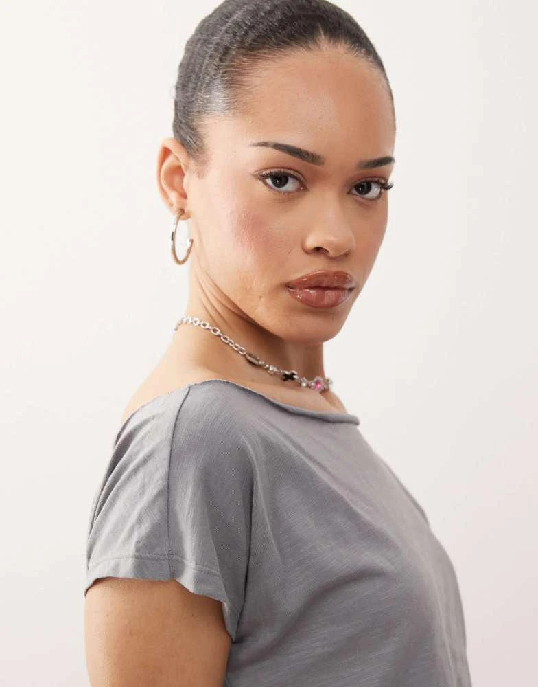 Motel Motel balia asymmetric t-shirt in grey 3
