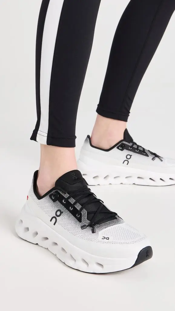 On Cloudtilt Sneakers