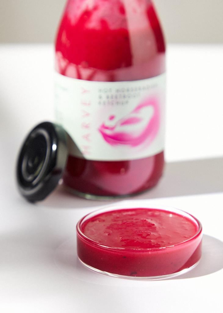 Harvey Nichols Hot Horseradish & Beetroot Ketchup 285g