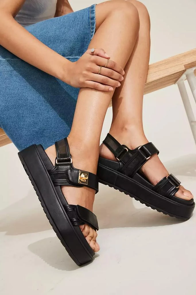 Steve Madden Women's Bigmona Platform Footbed Sandals 6